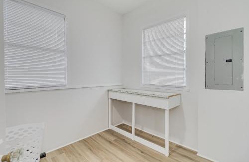 Lakeland House | Beautiful 2Br Historic Bungalow located downtown
