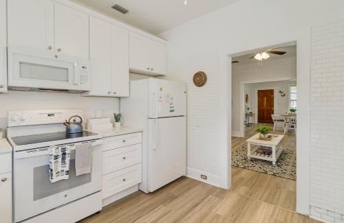 Lakeland House | Beautiful 2Br Historic Bungalow located downtown