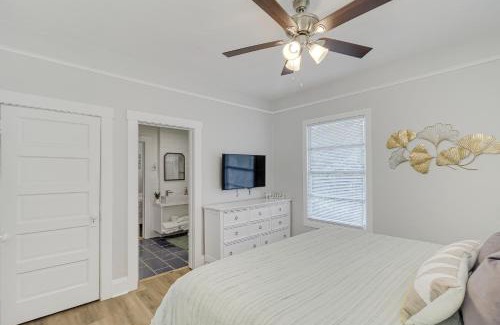 Lakeland House | Beautiful 2Br Historic Bungalow located downtown