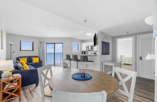 Myrtle Beach Apartment | Beautiful 2BR Penthouse with Amazing Views