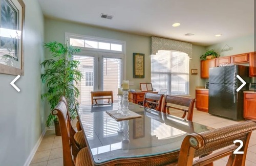 Bluffton House | BEAUTIFUL 3/2.5 Townhouse SLEEPS 6, NEXT TO DOWNTOWN BLUFFTON, Less than Hotel!