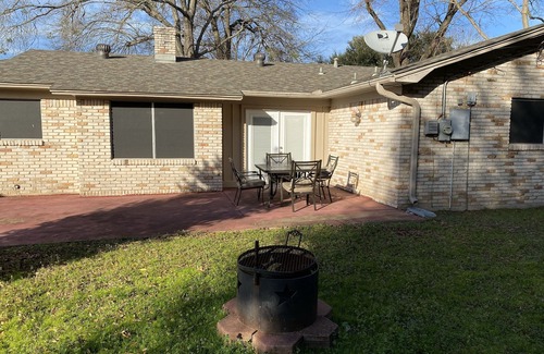 Tyler House | Beautiful 3/2 Smart Home Near Cumberland Village!