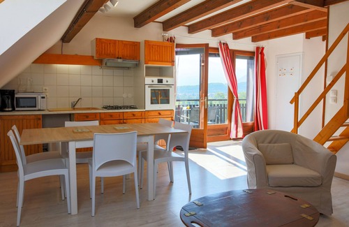 Lathuile Apartment | Beautiful 3 * APARTMENT - ANNECY LAKE and mountain, 6 people
