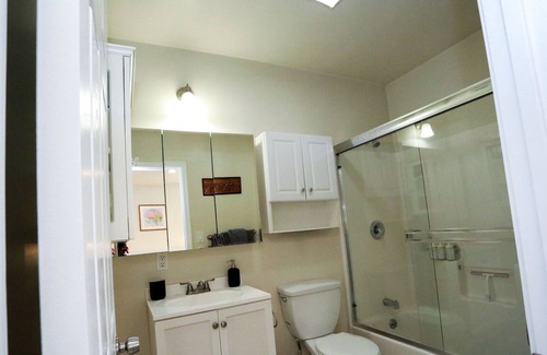 Oak Park House | Beautiful 3 BD 2Bath Spanish Villa close to downtown.