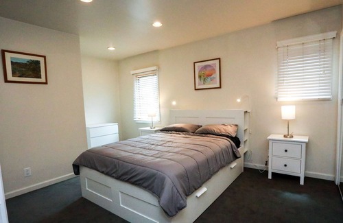 Oak Park House | Beautiful 3 BD 2Bath Spanish Villa close to downtown.