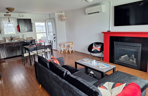 Borden-Carleton Cottage | Beautiful 3 Bdm Cottage within a 2 minute walk to the beach!