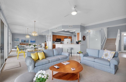 American Beach House | Beautiful 3 Bedroom 3.5 Bath Beachfront Townhouse, Sleeps 8