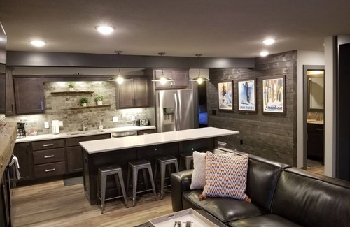Boyne Falls Condo | Beautiful 3 Bed/3 Bath with Great Location! Renovated!