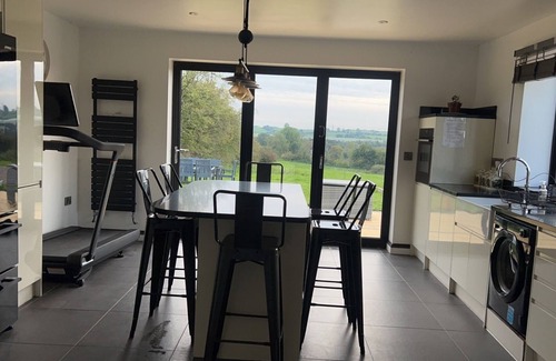 Stramshall House | Beautiful 3-Bed Barn in Uttoxeter