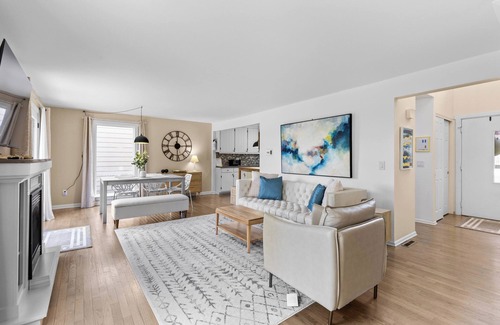 Canandaigua House | Beautiful 3-bed home with Canandaigua lake view and access, Bristol Ski Resort