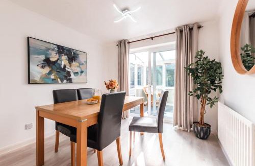 Fareham House | Beautiful 3 Bed Home in Portchester near Portsmouth