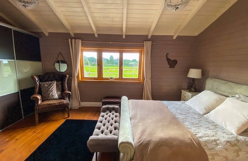 Fangfoss Cabin | Beautiful 3-Bed Luxury Private Lodge in York