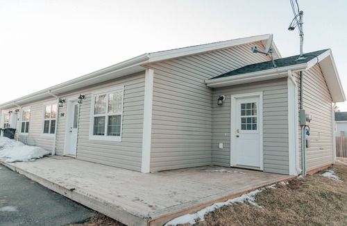 Charlottetown House | Beautiful 3 Bedroom house - 15 Mins away from Brackley Beach