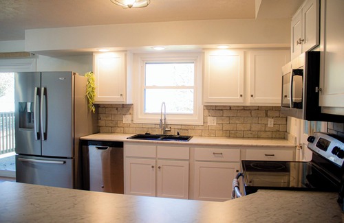 Campbellsville House | Beautiful 3 Bedroom 2 Bathroom House!