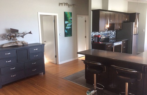 Sidney House | Beautiful 3 Bedroom 2 Bath House