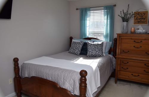 Lawrenceville House | Beautiful 3 bedroom townhome