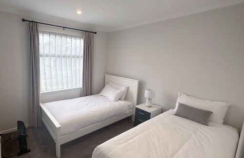 Wigram House | Beautiful 3 Bedroom House in Wigram, walking distance to New World, cafe
