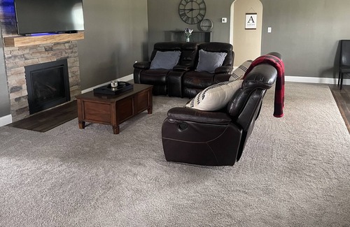 Port Clinton House | Beautiful 3 bedroom country home 5 minutes from Port Clinton and Jet Express.