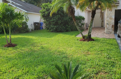 Alafaya Woods House | Beautiful 3 Bedroom 2 full bath 2 car 🚗 garage.