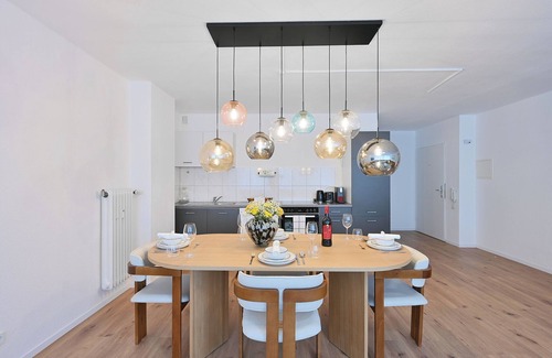 Elberfeld-Mitte Apartment | Beautiful 3-bedroom apartment in City Center. Sleeps 10. Free Wifi, Free Parking