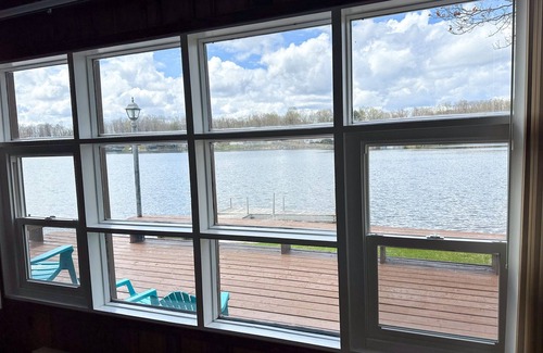 Havelock-Belmont-Methuen Cottage | Beautiful 3 Bedroom Cottage - Waterfront
