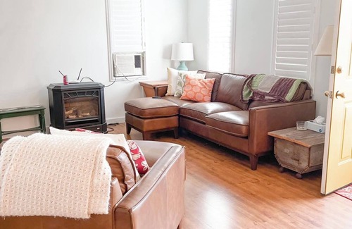 Brockton Cottage | Beautiful, 3 bedroom cottage makes the perfect family getaway.