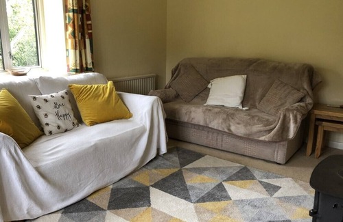 Dowdeswell House | Beautiful 3 bedroomed Cotswolds Farmhouse