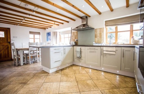 King's Bromley House | Beautiful 3 Bedroom Cottage - Picturesque Retreat