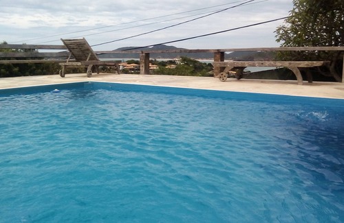 Ferradurinha House | BEAUTIFUL 3-bedroom house, 2 of which are suites, with fantastic sea views!