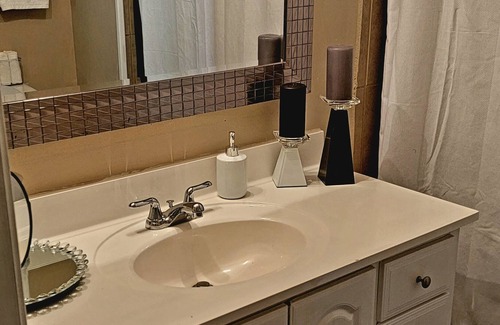 Marietta House | Beautiful 3 bedroom homeis located 2 miles from kennesaw mountain state park.