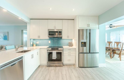 East Ocean Ave House | Beautiful 3 bedroom home really close to the beach