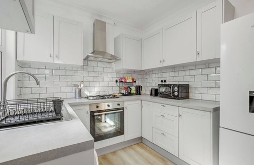 Tottenham Green House | Beautiful 3 Bedroom House in North London