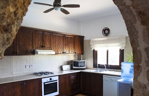 Catalkoy Villa | Beautiful 3 bedroom traditional Villa with Private Pool, Sea and Mountains View
