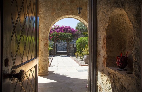 Catalkoy Villa | Beautiful 3 bedroom traditional Villa with Private Pool, Sea and Mountains View