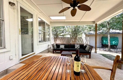 McNeil House | Beautiful 3 Bedroom Home Between Domain and Lake Travis