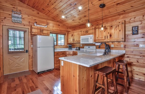 Eagle River House | Beautiful 3 bedroom home on Pickerel Lake in Eagle River