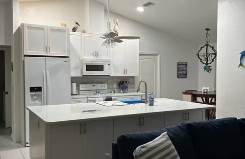 North Port House | Beautiful 3-bedroom house in North Port with heated pool minutes from downtown