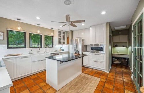 Dennis House | Beautiful 3 br 3 bath home with pool just minutes from Fort Worth