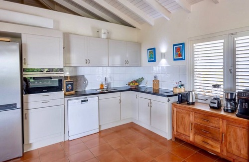 St. Marie Villa | Beautiful 3 bedroom villa with swimming pool & sea view in Coral Estate