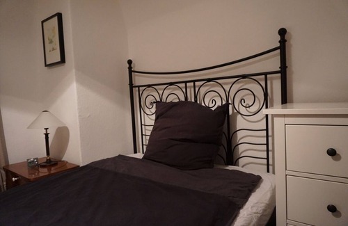 Eversheide Apartment | Beautiful 3 room old apartment "Triftstr." in Osnabrück