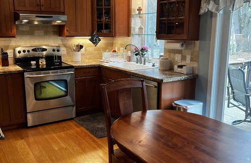 Geyser Crest House | Beautiful 3bd/2ba home, mins to SPAC/track/downtown Saratoga