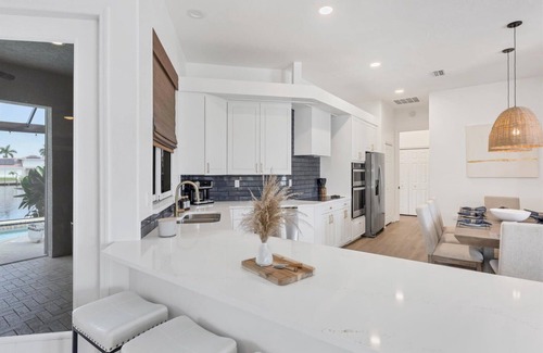 Charlotte Harbor House | 🥇 Beautiful 3bd home with a pool and a hot tub (CH1013)