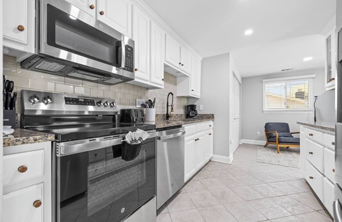 Charlotte House | Beautiful 3BDR Home in Charlotte/w Backyard