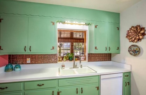 Mount Dora House | Beautiful 3bed 2bath Mount Dora Charmer with Views of Lake Ola