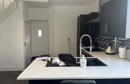 Llansamlet House | Beautiful 3bed home