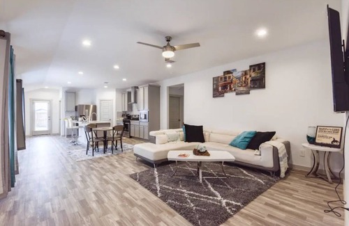 Southeast Houston House | Beautiful 3bedrooms home near downtown Houston-TX