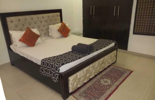 Sat Bari Apartment | Beautiful 3BHK Apmt at Iconic Location Chattarpur