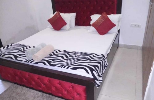 Sat Bari Apartment | Beautiful 3BHK Apmt at Iconic Location Chattarpur