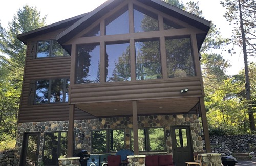 St Germain Cabin | Beautiful 3BR 3BA Cabin on Pickerel Lake
