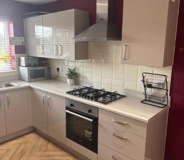 Rochdale House | Beautiful 3BRHome Serene Stay Perfect for Family
